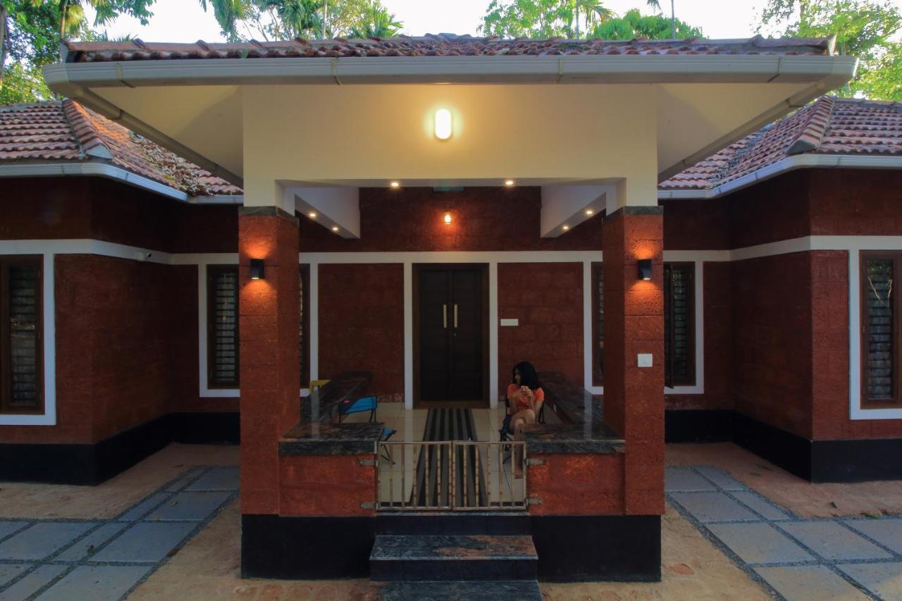 Tall Trees - Modern Forest Villa In Wayanad Sultan Bathery Exterior photo